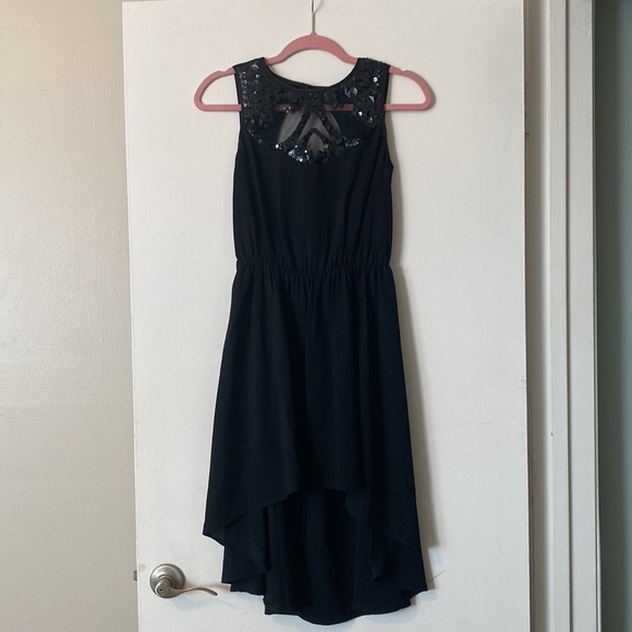 ASOS PETITE Exclusive Dress With Embellished Neck And Hi Lo Hem black - Picture 4 of 8